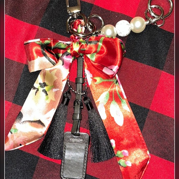 Coach Luggage Tag, Twilly & Pearl Purse Charm/Key Chain - Picture 6 of 7